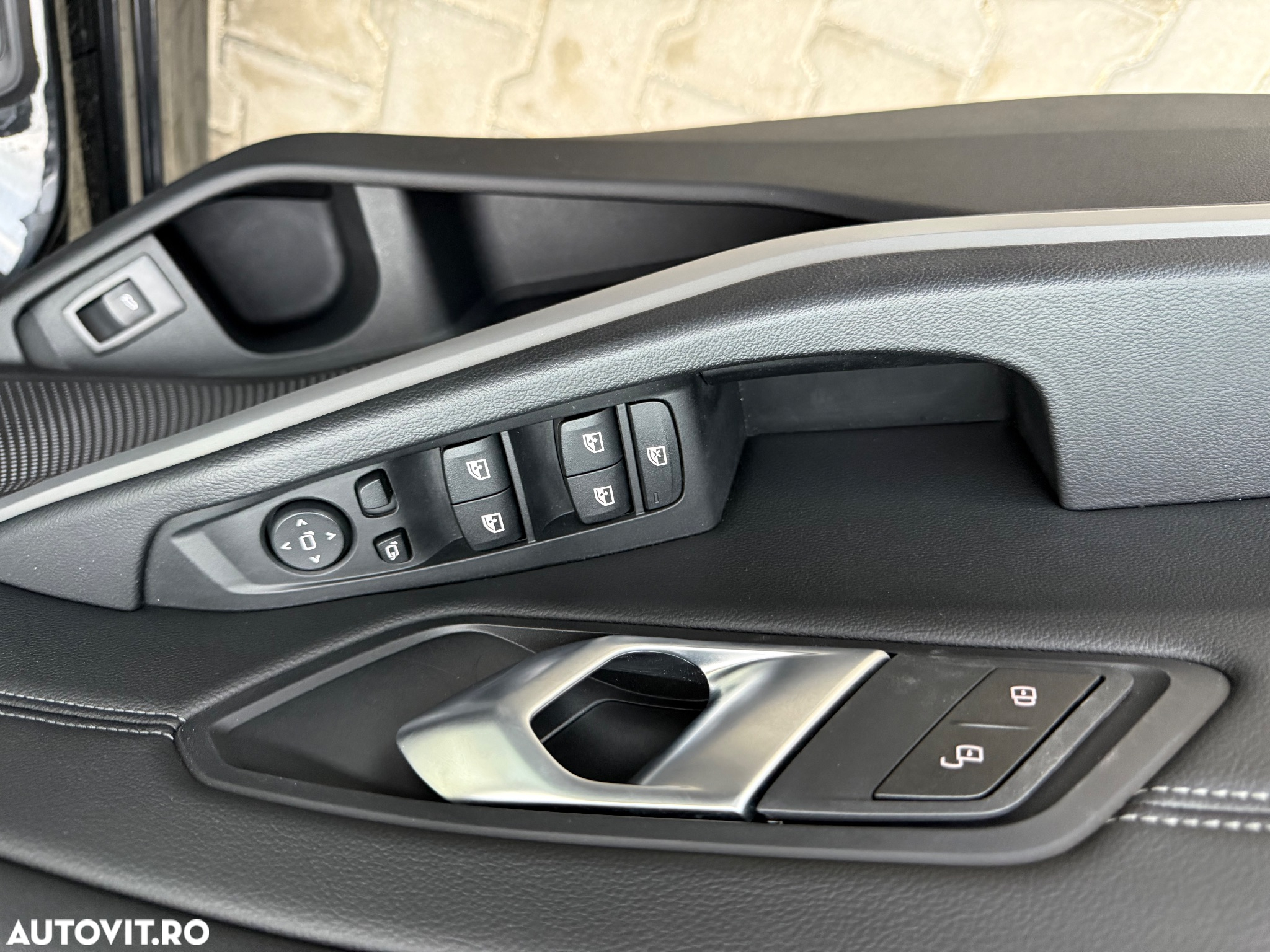 BMW Seria 3 330d Aut. Sport Line - 11