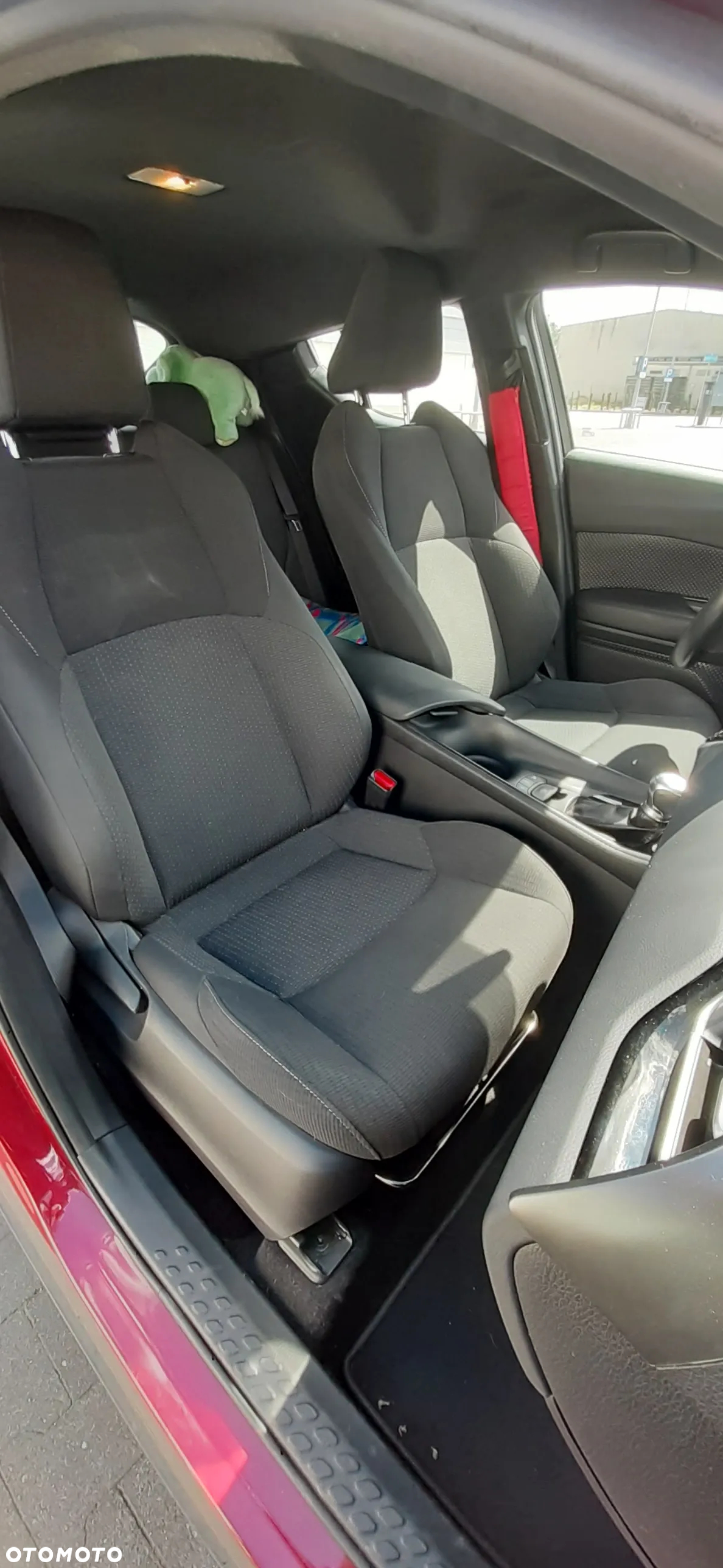 Toyota C-HR 1.8 Hybrid Premium - 8