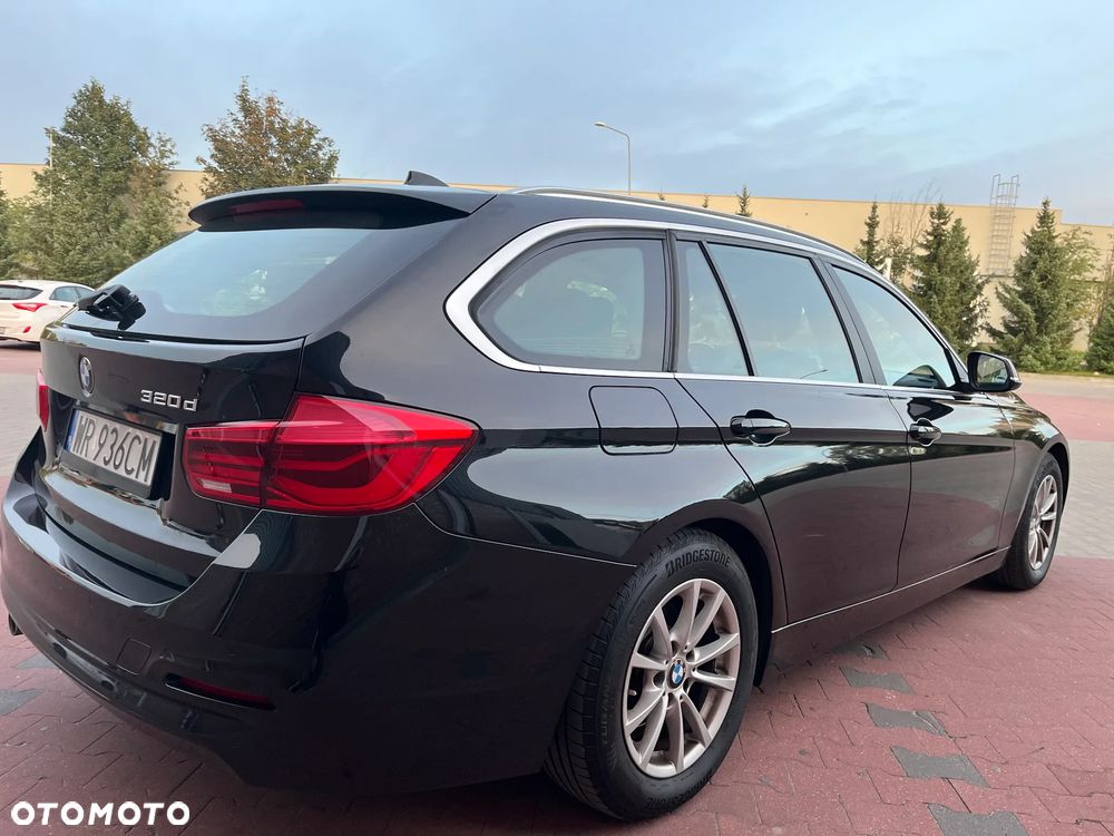 BMW Seria 3 320d - 30