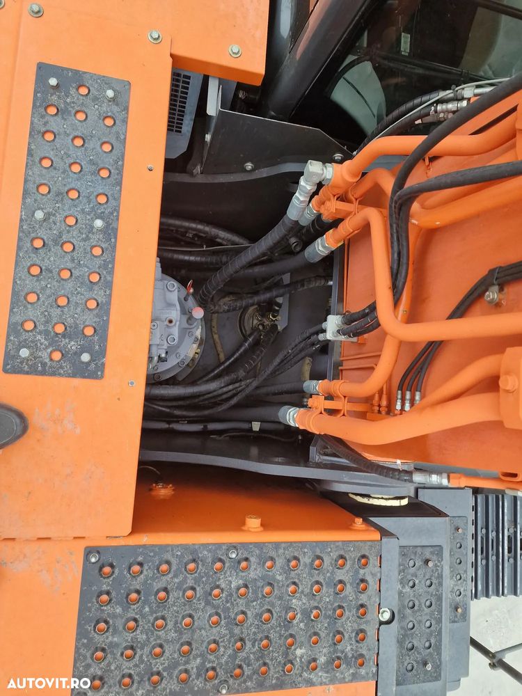Hitachi ZX350LCN-6, 2018, 8.929h, INGUST 2,99m, CUPLA RAPIDA, cupa 2mc, ad sapare 8m, 2 inst hidr pe brate, ridica 20t, 3 camere, Masa operationala 36,5t, motor Isuzu 283CP, 3 pompe hidr,posibilitate leasing 3 ani, STARE FOARTE BUNA, PROMOTIE 99.000 EUR+tva - 34