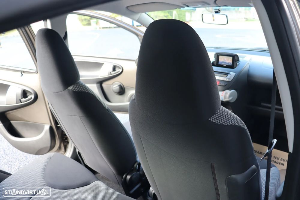 Toyota Aygo Connect - 20