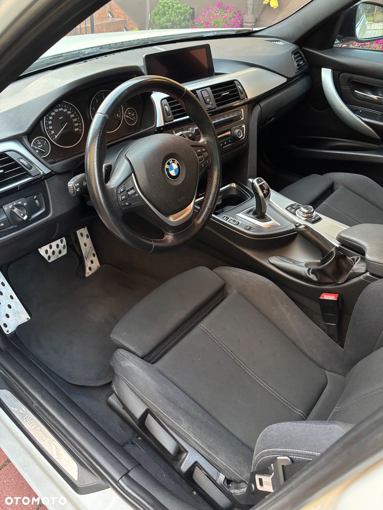 BMW Seria 3 320d Sport Line - 22