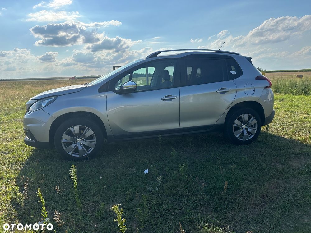 Peugeot 2008 PureTech 82 Allure - 6
