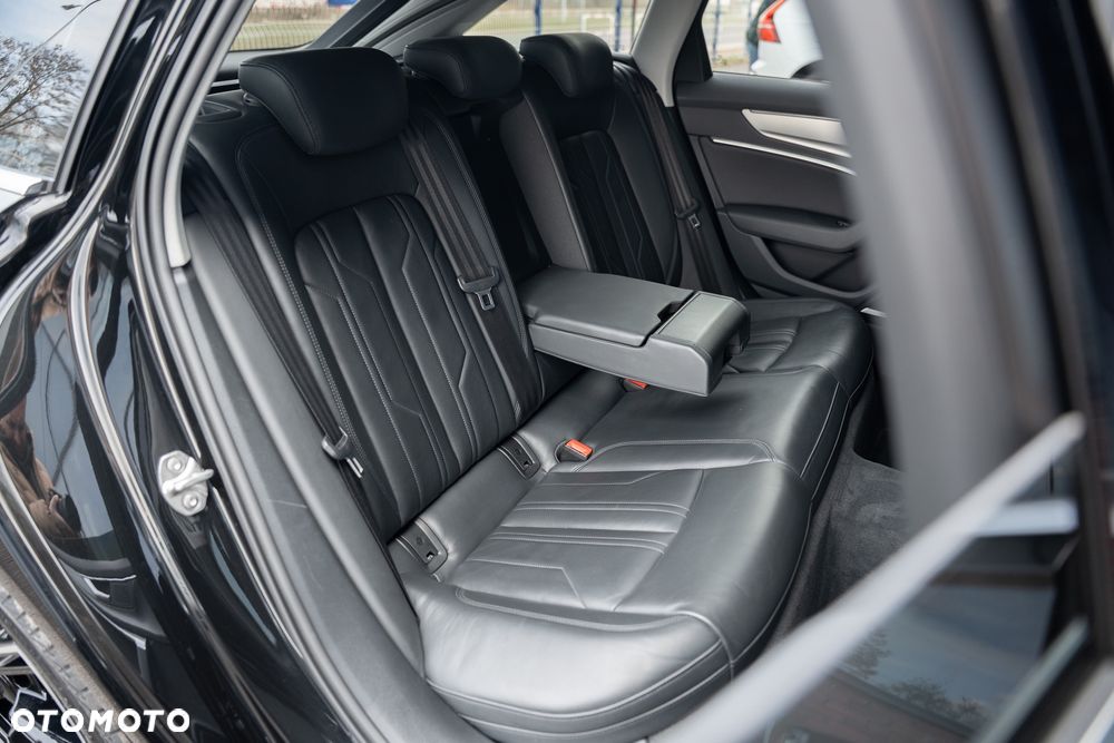 Audi A6 Avant 40 TDI quattro S tronic sport - 36