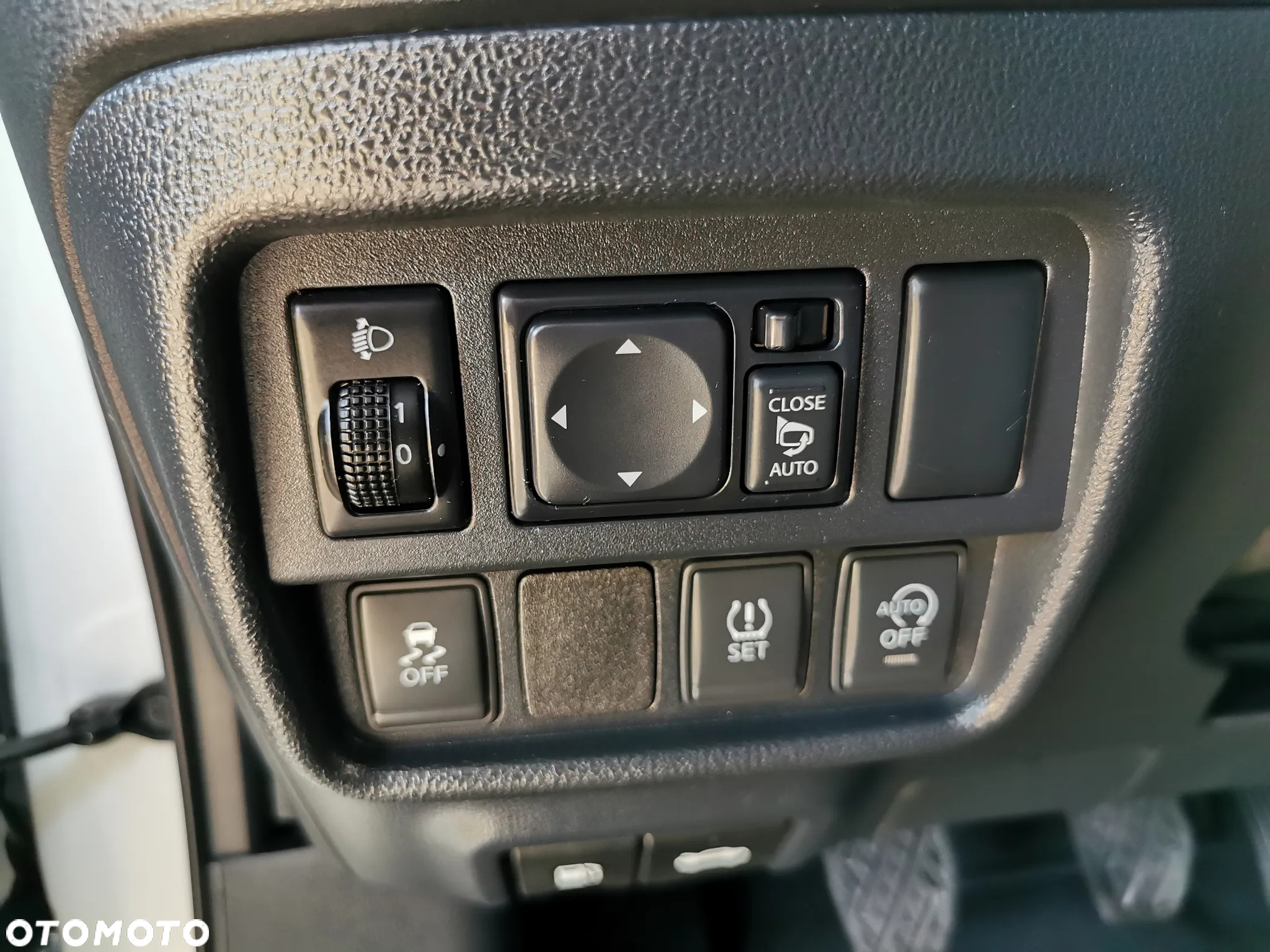 Nissan Juke 1.2 DIG-T N-Connecta EU6 - 16