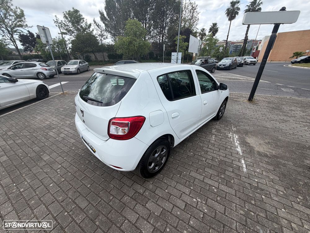 Dacia Sandero 1.2 16V Confort Bi-Fuel - 12
