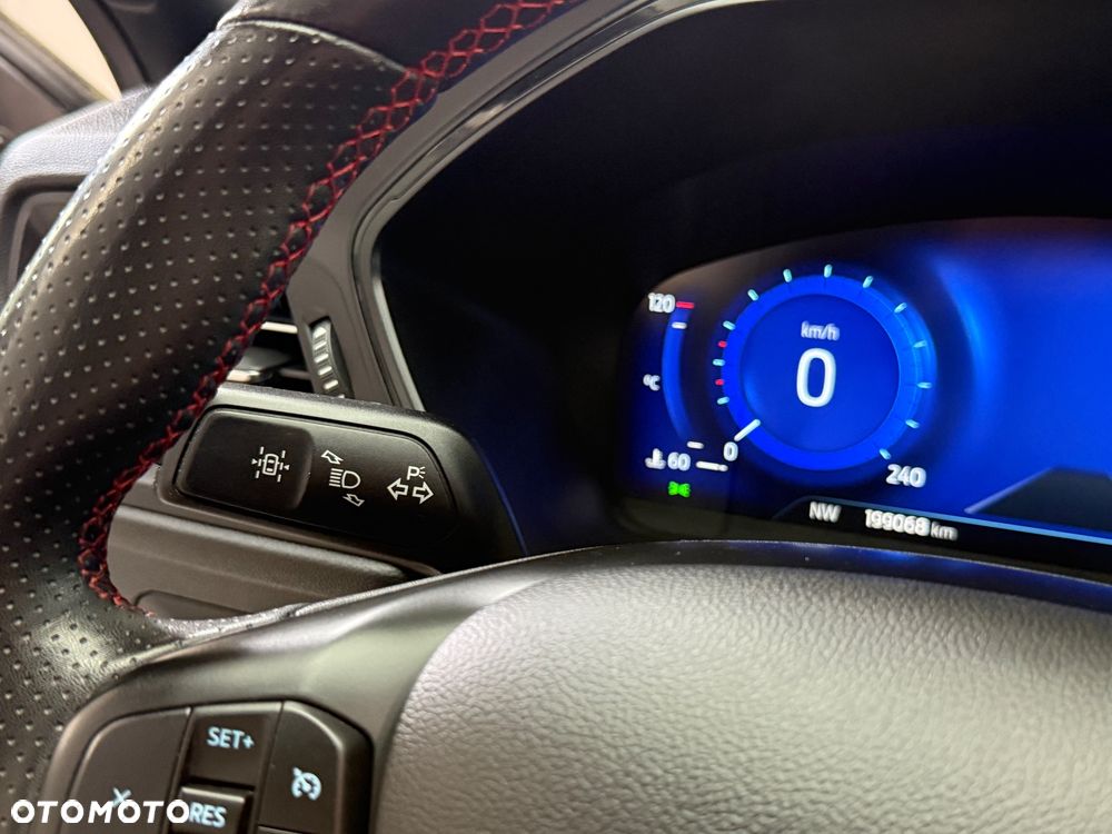 Ford Kuga 2.0 EcoBlue Hybrid ST-LINE - 16