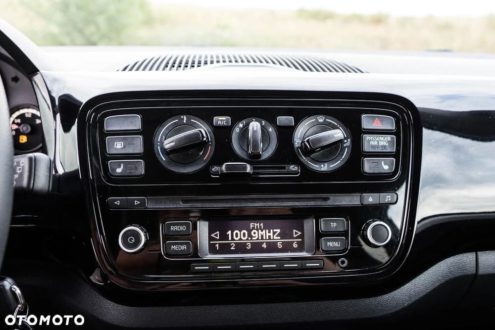 Volkswagen up! - 8