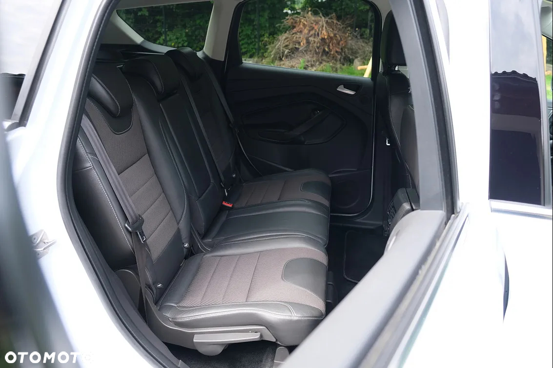 Ford Kuga 2.0 TDCi 4x4 Titanium - 30