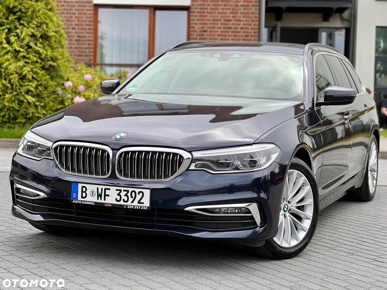 BMW Seria 5 520d Touring Luxury Line - 9