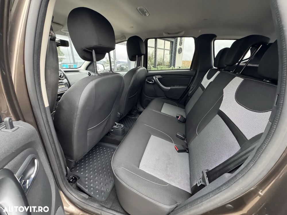 Dacia Duster dCi 110 FAP 4x4 Laureate - 16