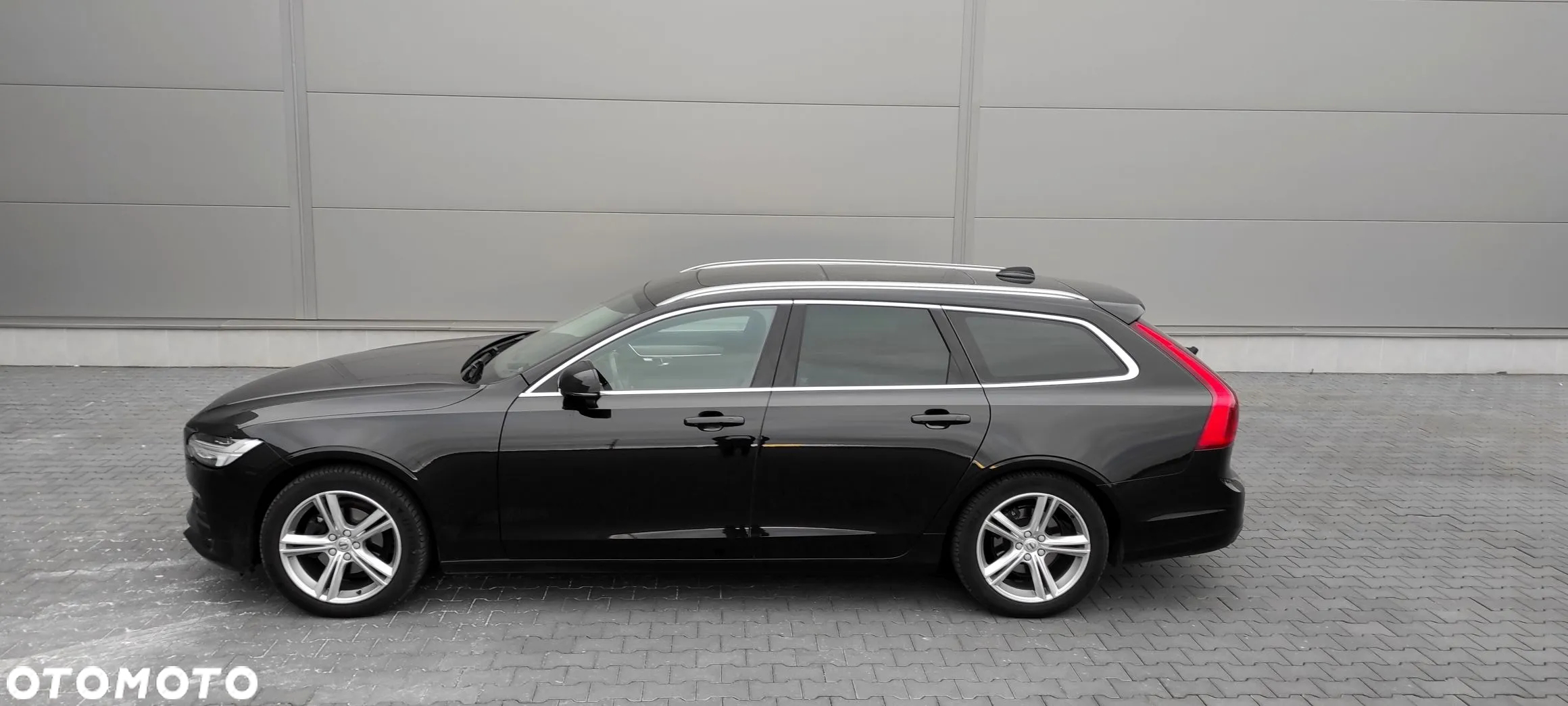 Volvo V90 D4 Momentum - 6