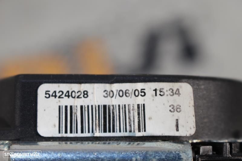 Cinto Frontal Volkswagen Polo (9N_)  Cinto Frontal Direito Vw Polo 9N - 10