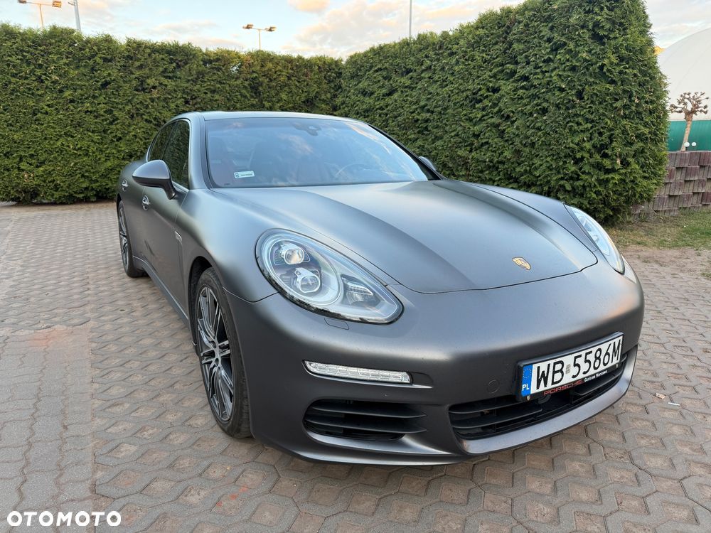 Porsche Panamera - 3