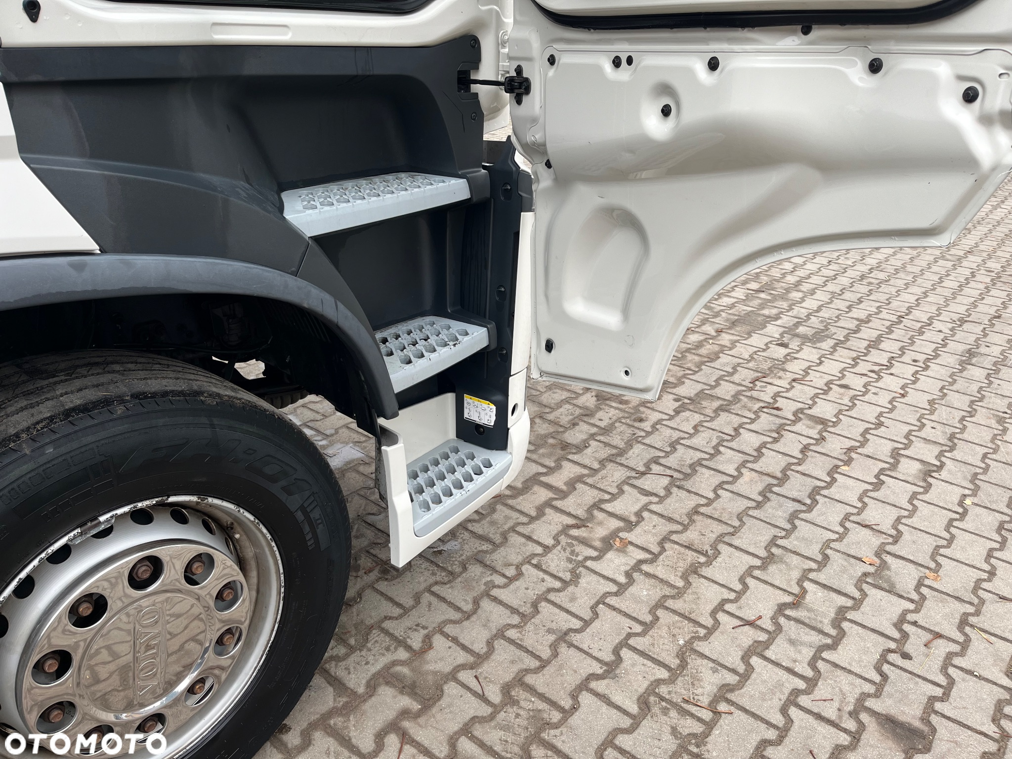 Volvo XL Automat 2017 - 14