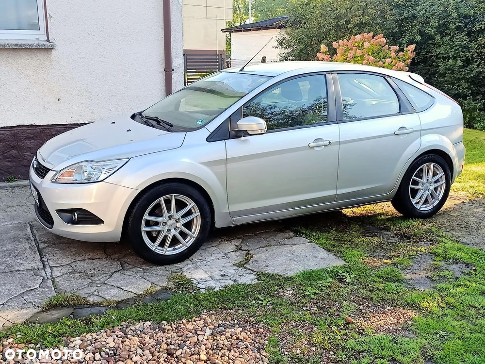 Ford Focus 1.6 Trend - 12