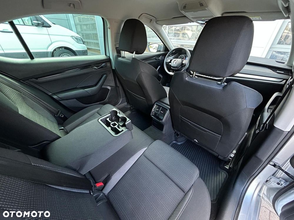 Skoda Octavia 1.5 TSI ACT Ambition - 10