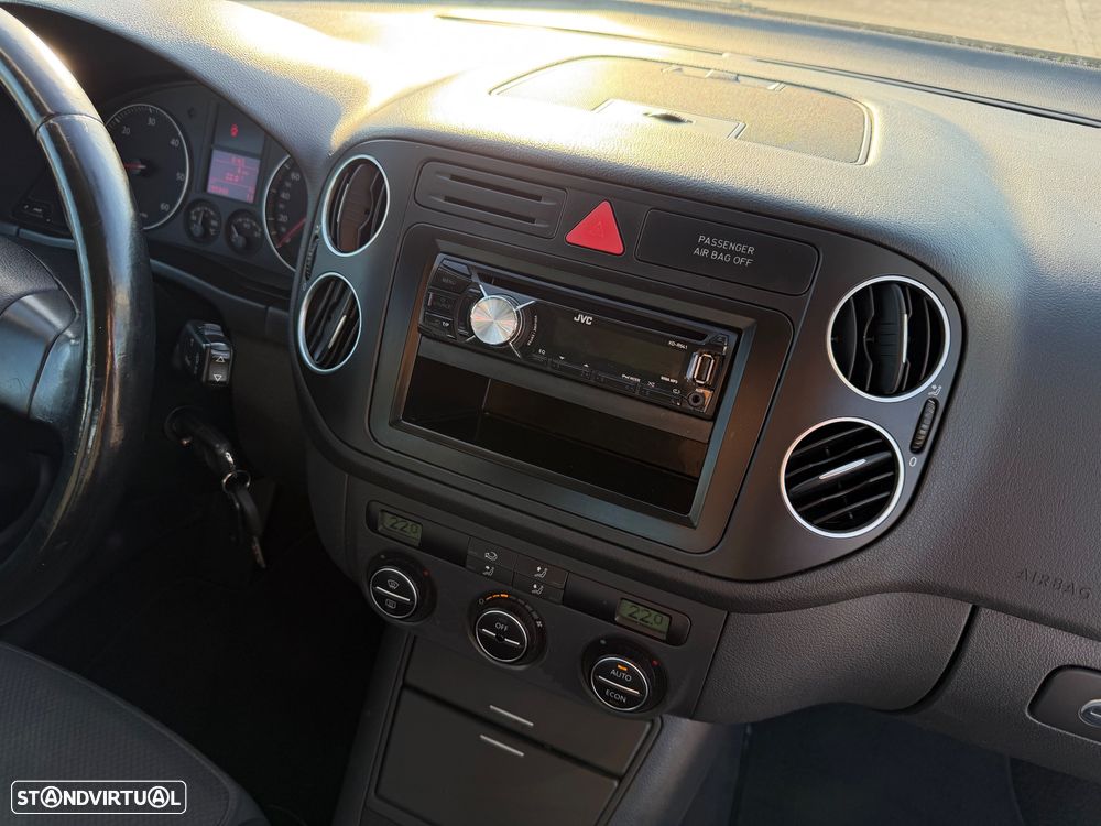 VW Golf Plus 2.0 TDi Highline - 17