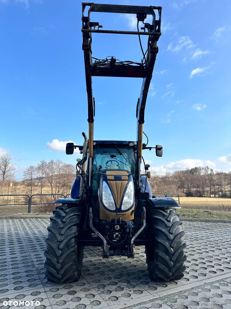New Holland T7.210 Auto command - 11