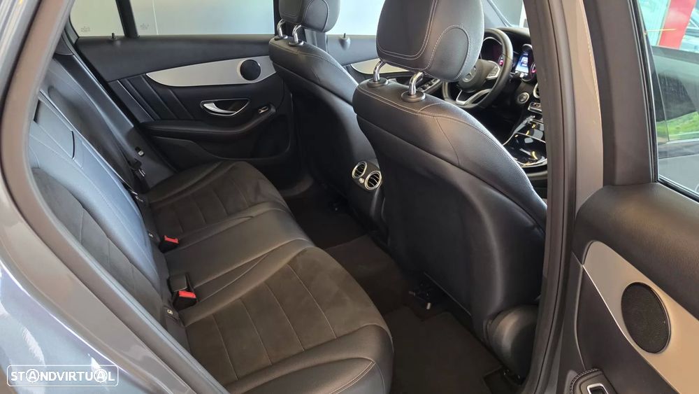 Mercedes-Benz GLC 220 d 4Matic 9G-TRONIC AMG Line - 57