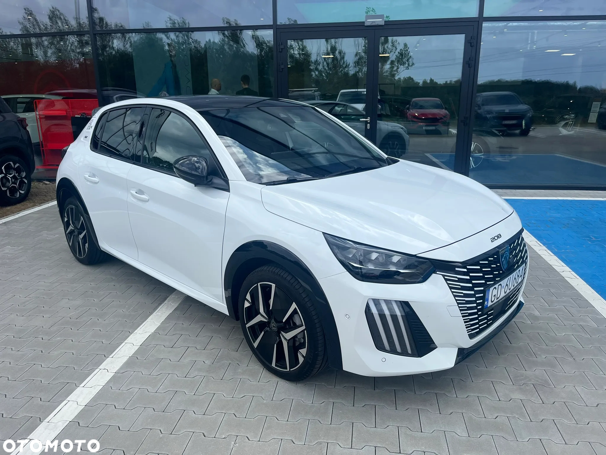 Peugeot 208 1.2 mHEV GT - 2