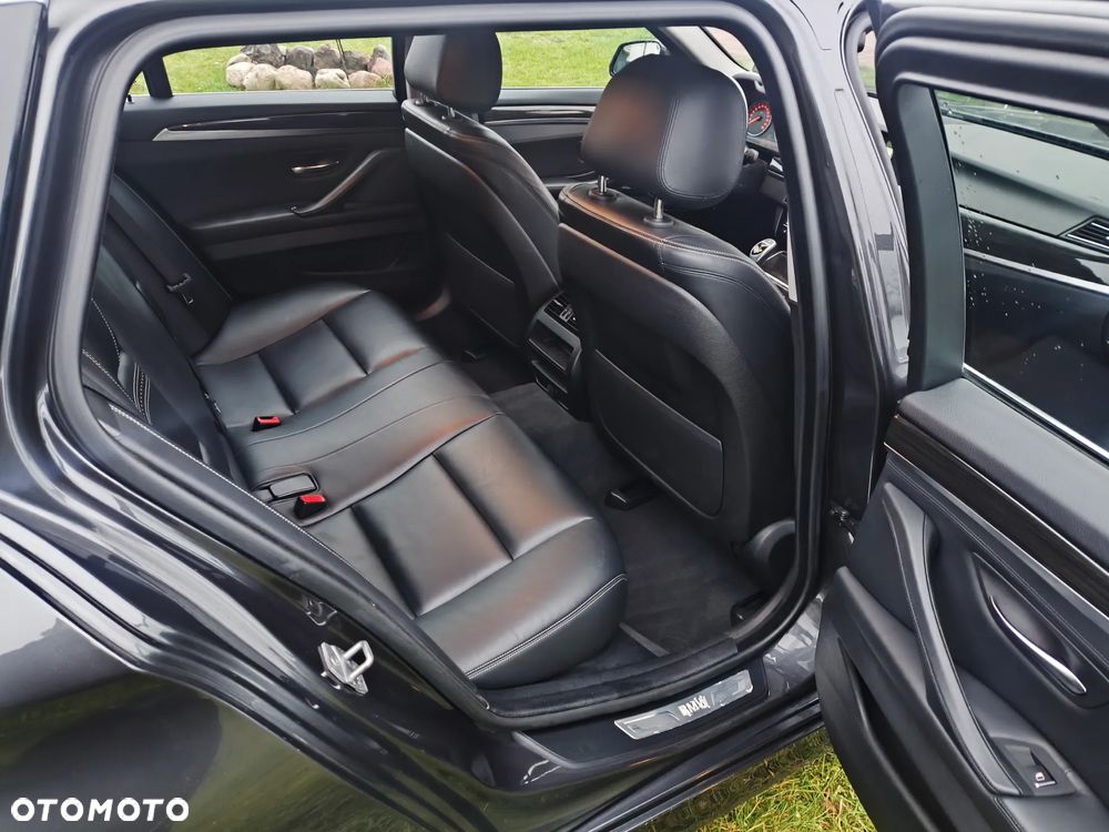 BMW Seria 5 535d xDrive Sport-Aut Modern Line - 21
