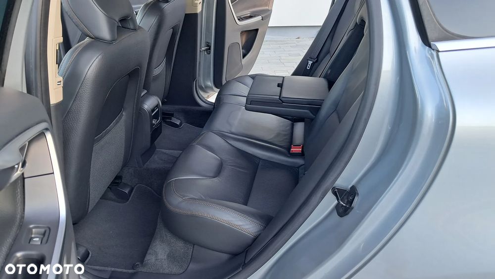 Volvo XC 60 D3 Summum - 25
