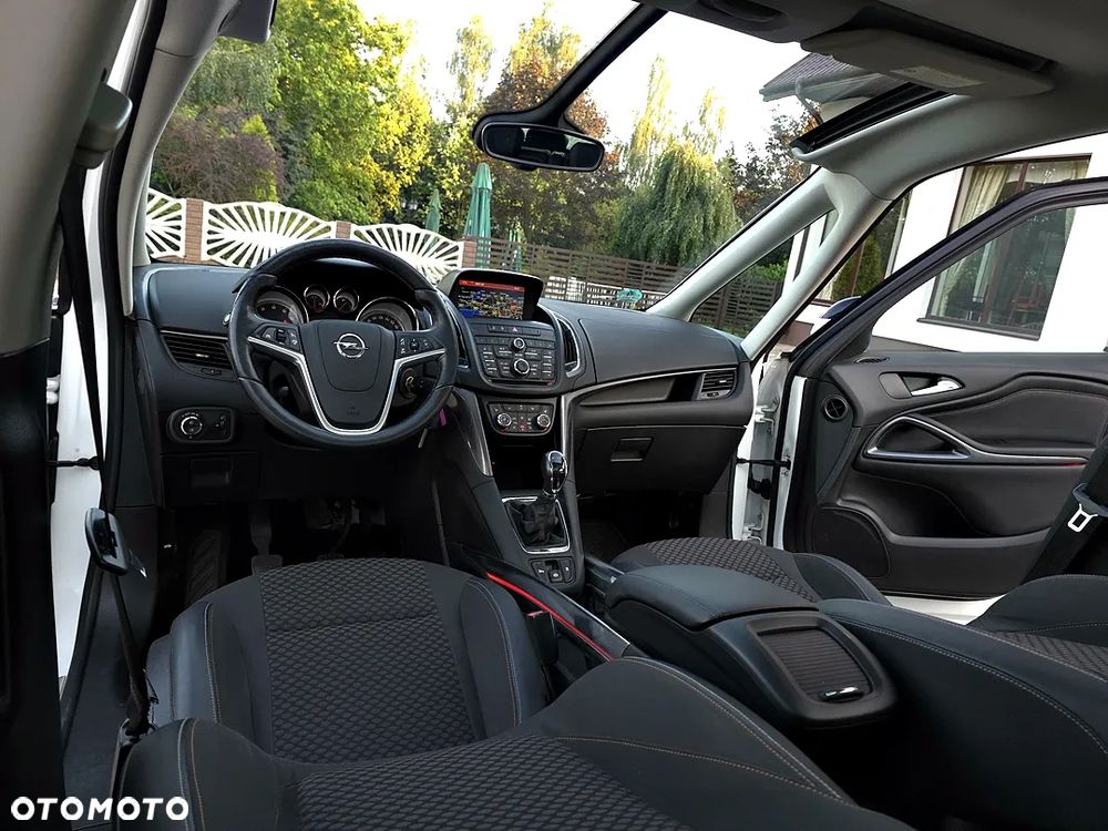 Opel Zafira Tourer 1.4 Turbo Sport - 35