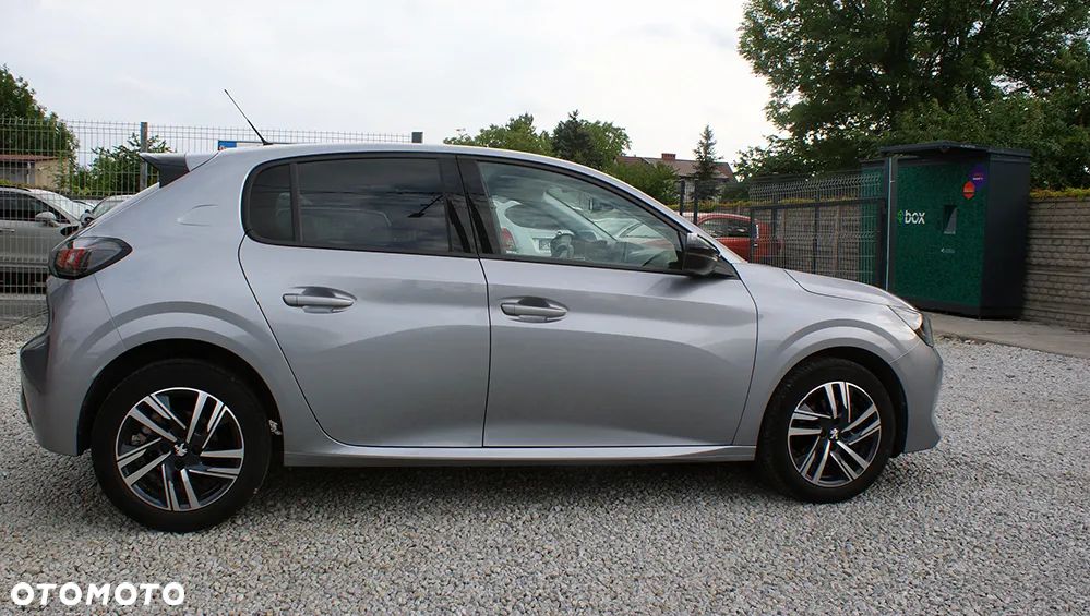 Peugeot 208 1.2 PureTech Allure S&S EAT8 - 6