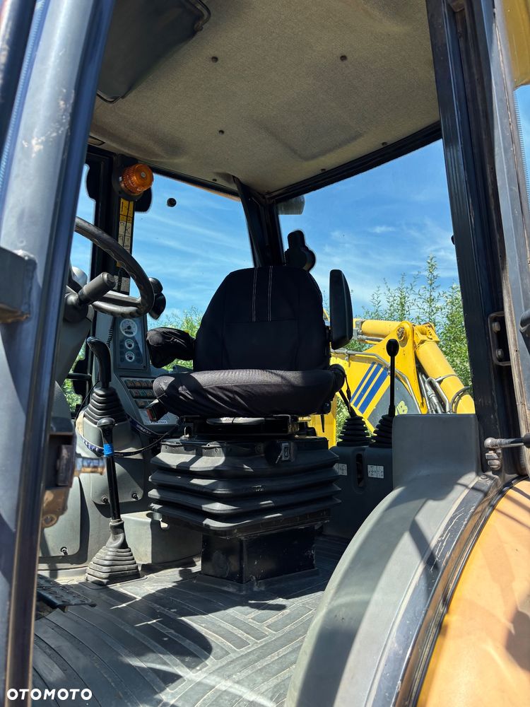 Komatsu WB93S-5EO 2016r 4x4x4 koparko ładowarka duże koła - 11