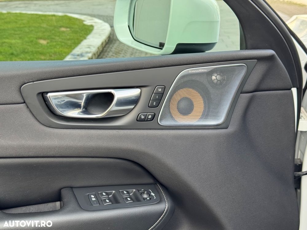 Volvo XC 60 Recharge T8 Twin Engine eAWD Inscription - 26