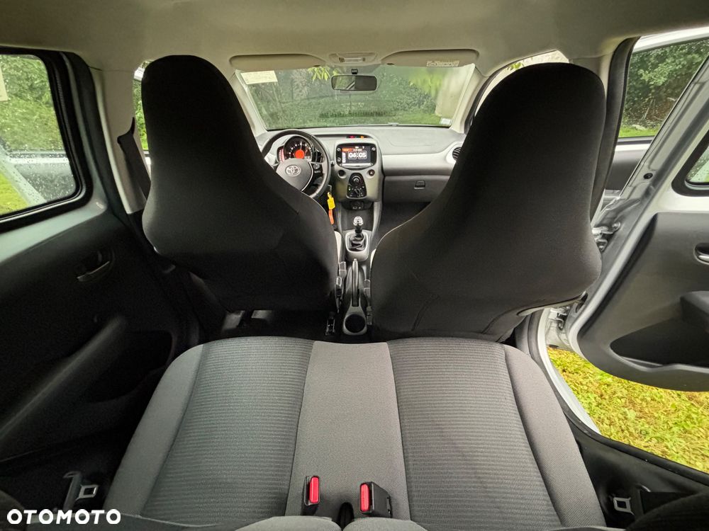 Toyota Aygo x-play - 22