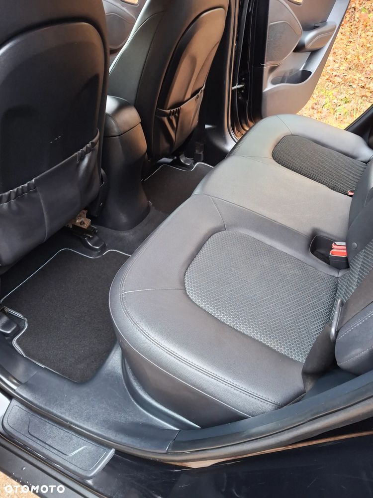 Hyundai ix35 - 17