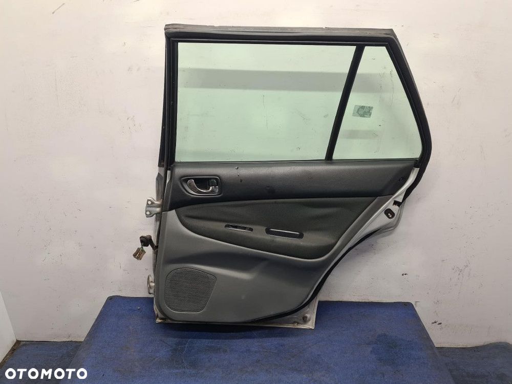 MITSUBISHI GALANT VIII KOMBI DRZWI TYŁ PRAWE A69 - 9