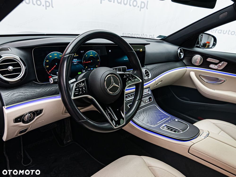 Mercedes-Benz Klasa E 220 d 4-Matic - 12