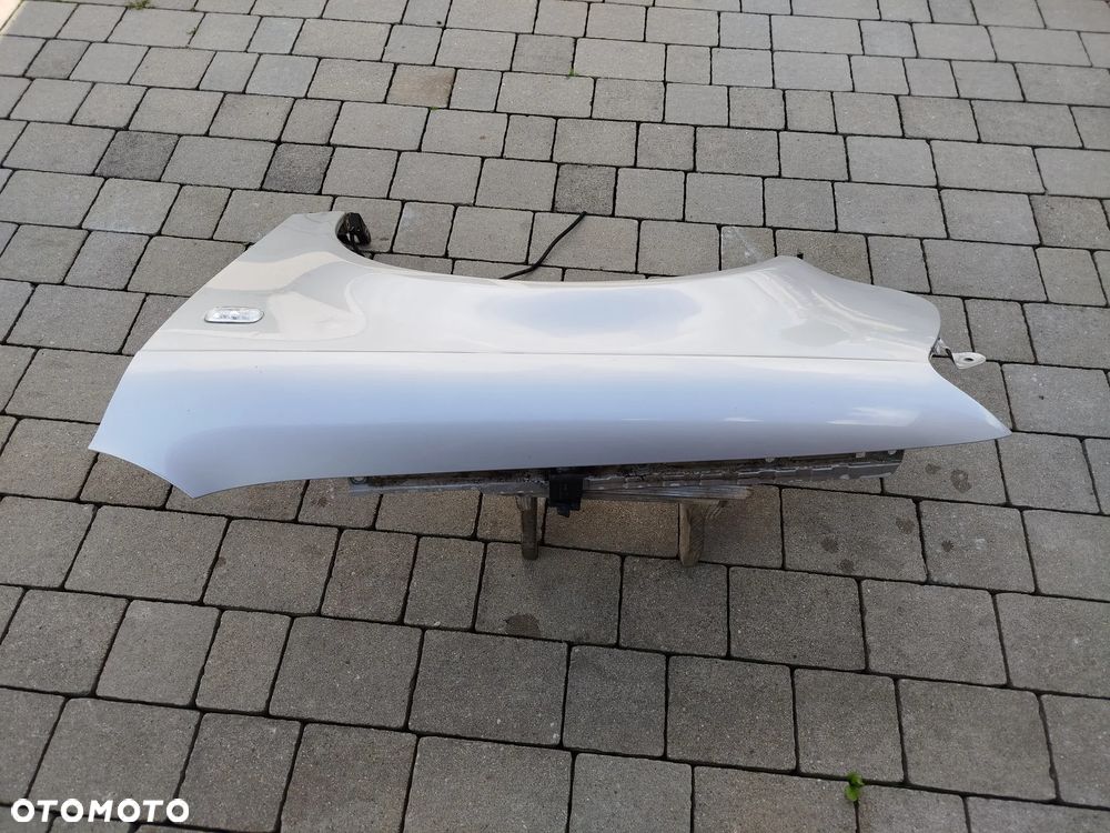 Audi A4 B7 błotniki przedni lewy LY7W - 2