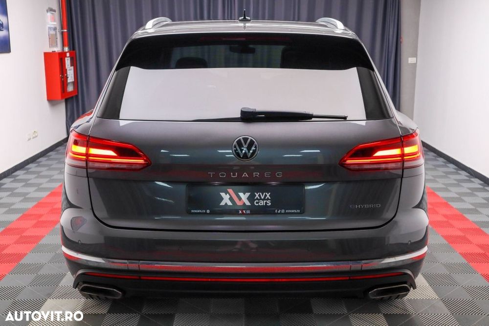 Volkswagen Touareg - 17