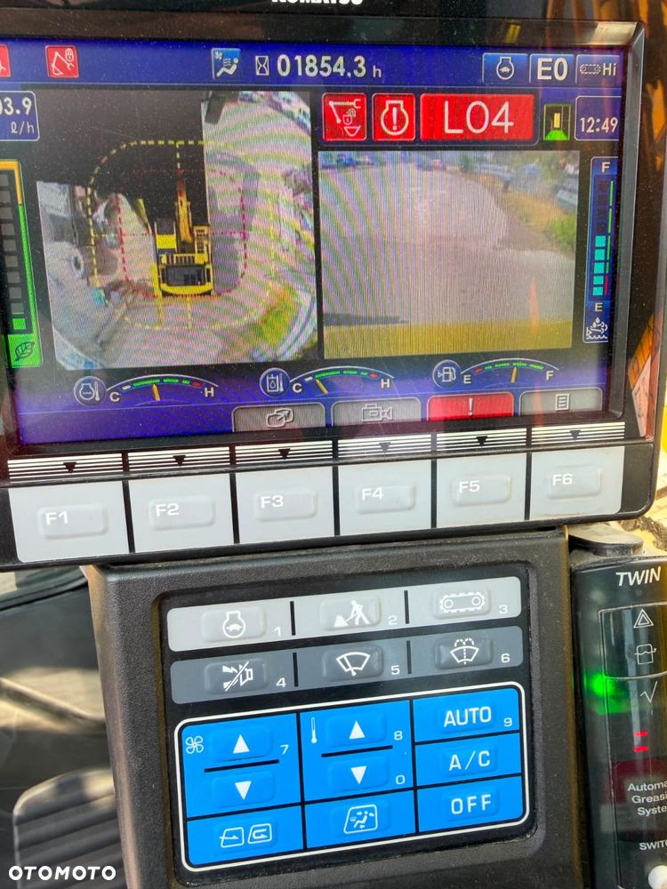 Komatsu PC 210LC-11E0 - 21