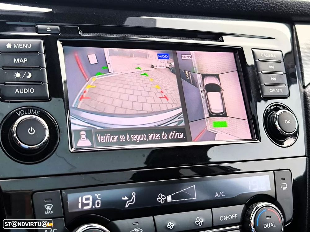 Nissan Qashqai 1.5 dCi N-Connecta J18 - 7
