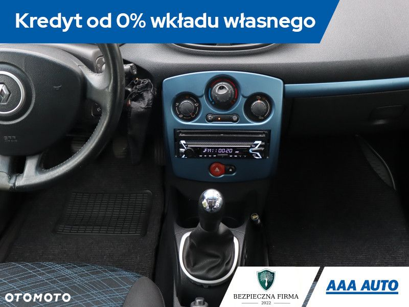 Renault Clio - 13