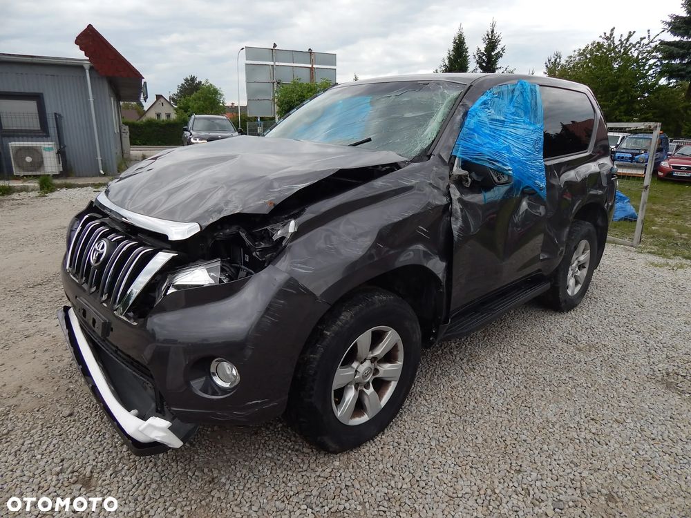 Toyota Land Cruiser LC 2.8 D-4D Entry - 5