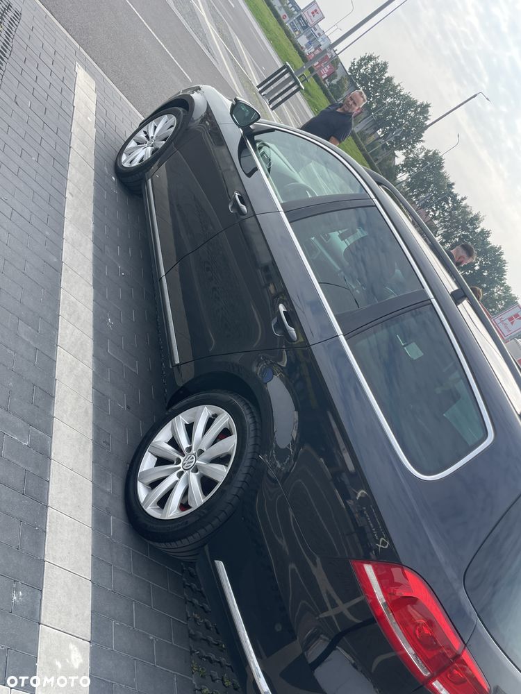 Volkswagen Passat 2010 photo 2
