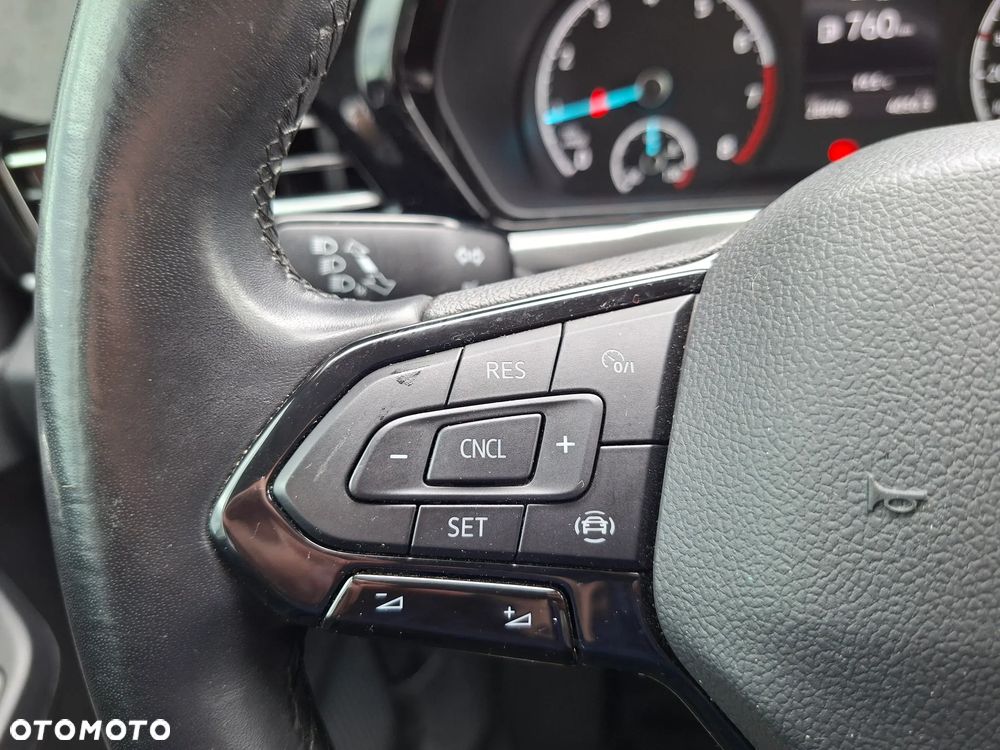 Ford Tourneo Connect 1.5 EcoBoost Trend - 18
