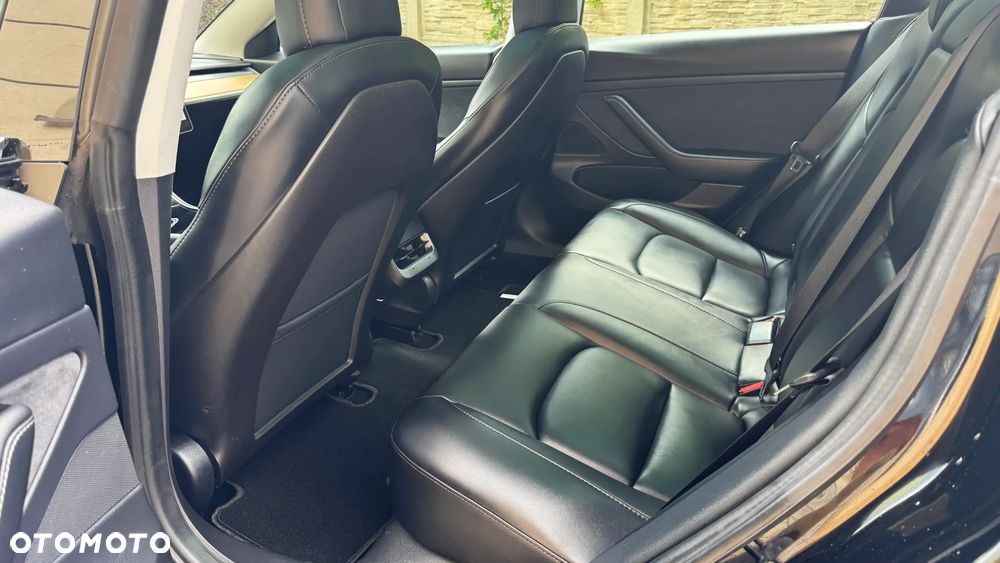 Tesla Model 3 Langstreckenbatterie Allradantrieb Dual Motor - 18