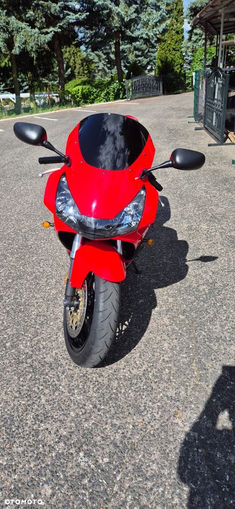 Honda CBR - 14