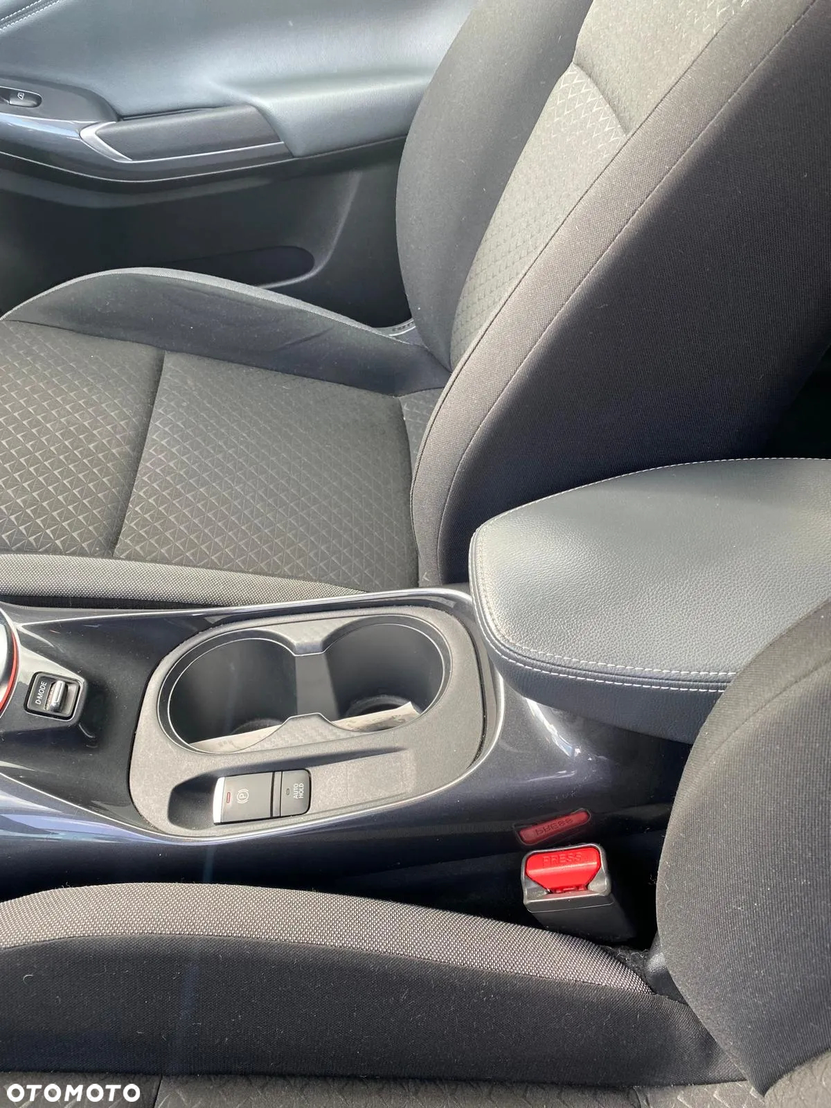Nissan Juke 1.0 DIG-T N-Connecta - 16