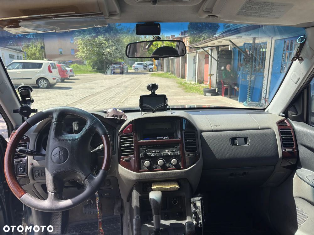 Mitsubishi Pajero 3.2 DID 7os - 7