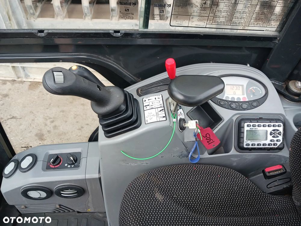Bobcat E20Z - 18