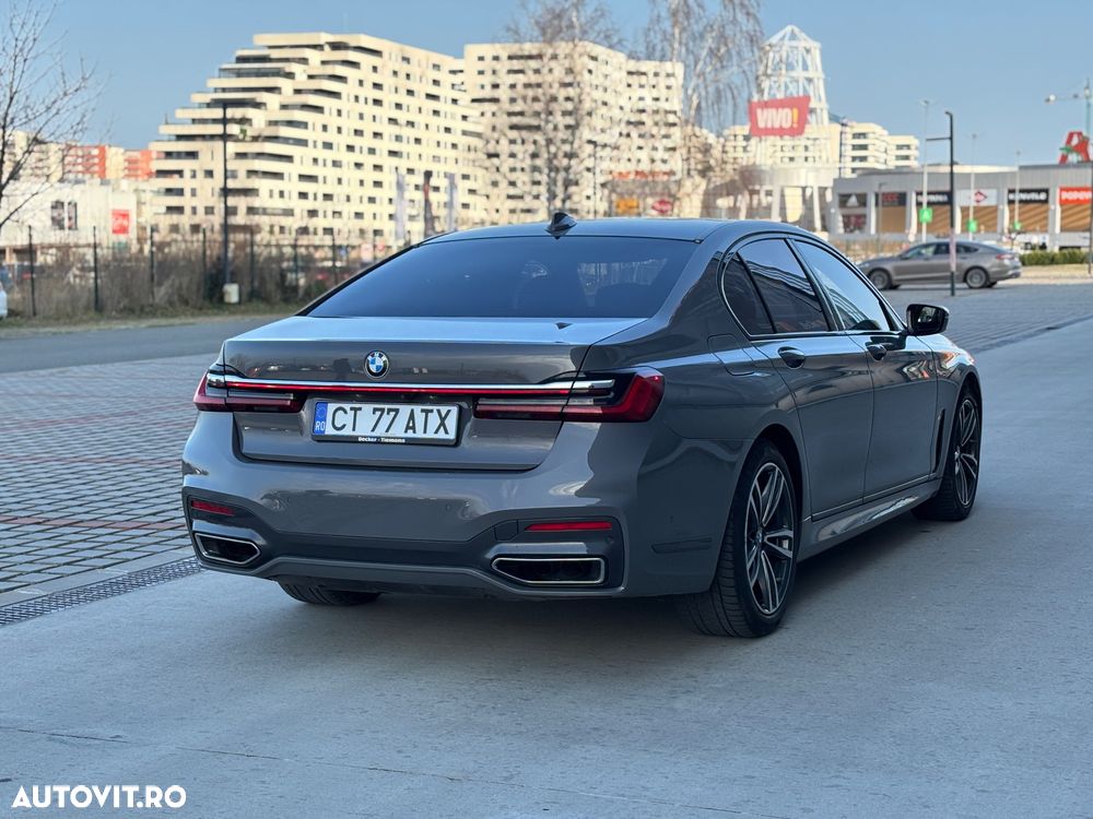BMW Seria 7 750i xDrive - 8