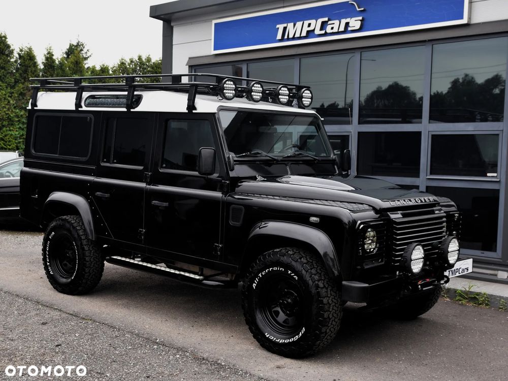 Land Rover Defender - 33